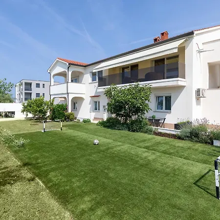 Palace New! Porec
