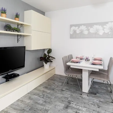 Apartment Palace New!