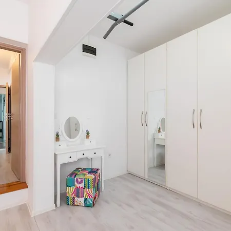 Apartment Palace Porec